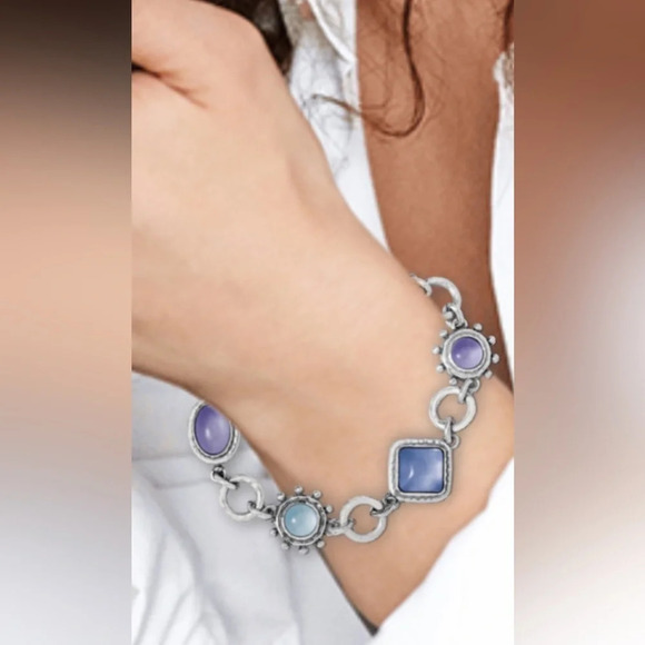 Brighton Jules Bracelet beautiful blue crystals.  Very elegant 
STYLE JF8853 - Picture 5 of 5